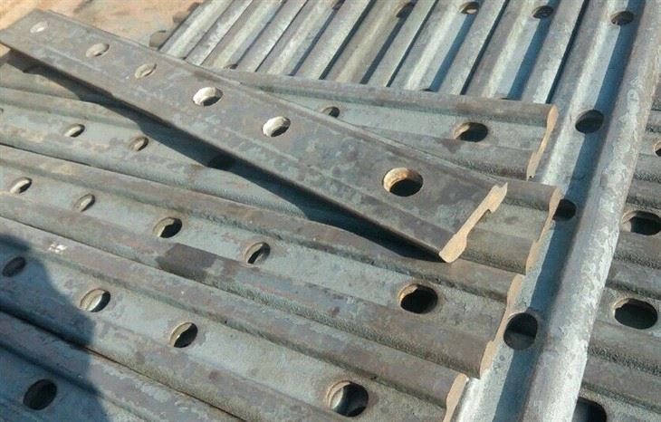 fish plate in railway packing